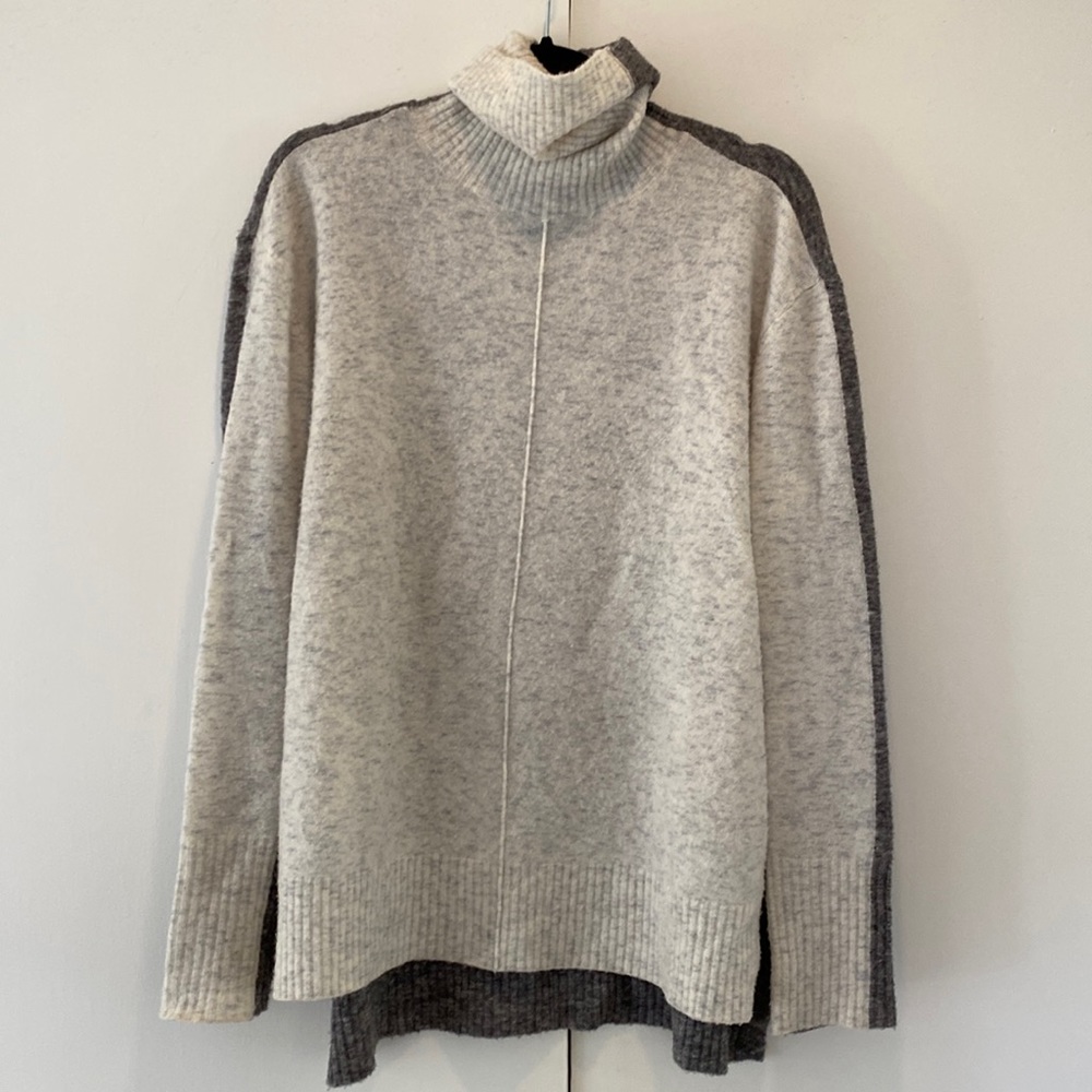 Athleta Sweater